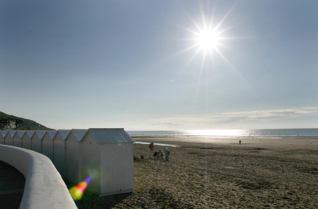 Hotel Des Falaises Villers-sur-Mer Esterno foto