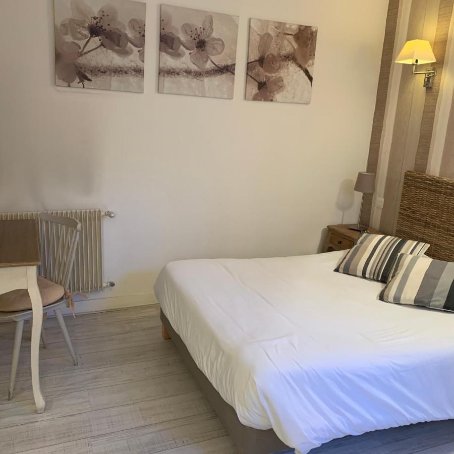 Hotel Des Falaises Villers-sur-Mer Esterno foto