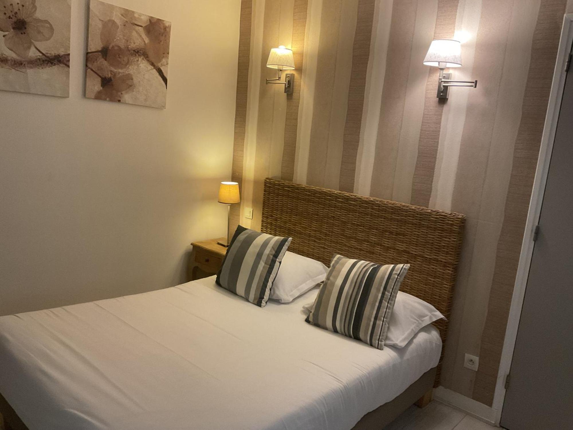 Hotel Des Falaises Villers-sur-Mer Esterno foto