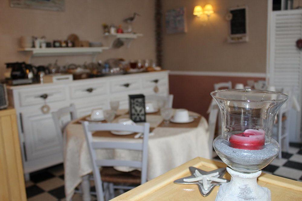 Hotel Des Falaises Villers-sur-Mer Esterno foto