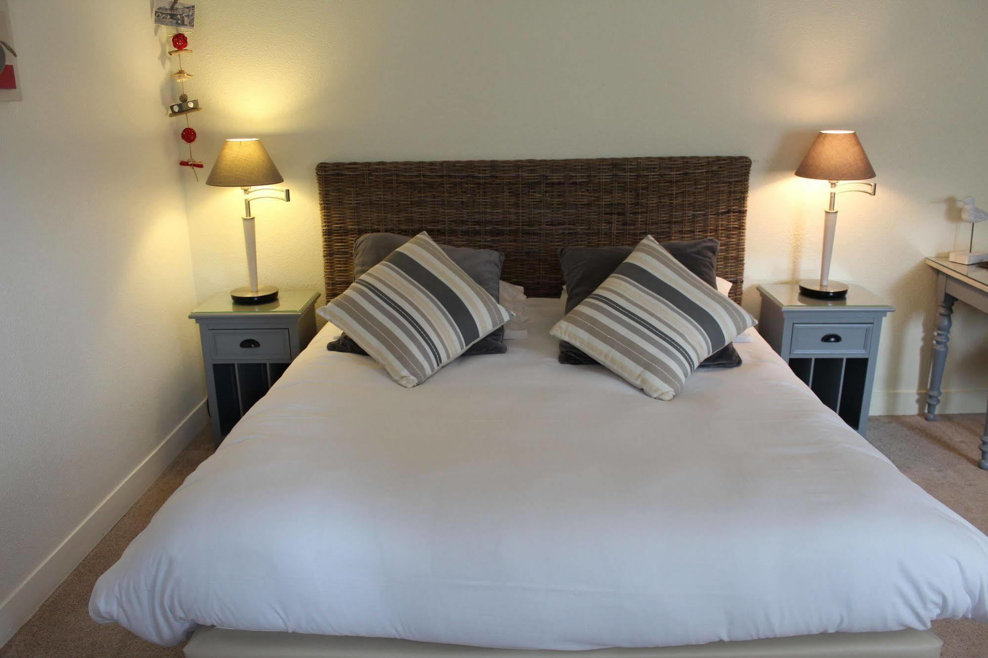 Hotel Des Falaises Villers-sur-Mer Esterno foto