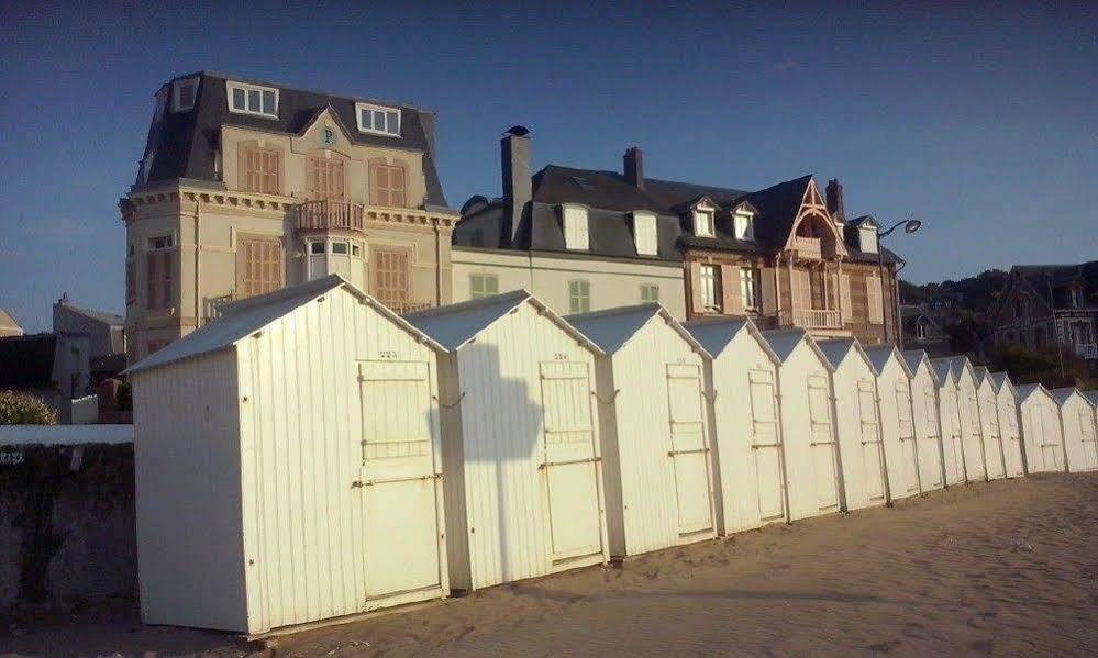 Hotel Des Falaises Villers-sur-Mer Esterno foto